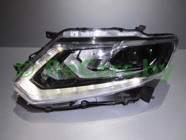 Фара Nissan X-Trail, 2013-н.в. после ремонта LED DRL